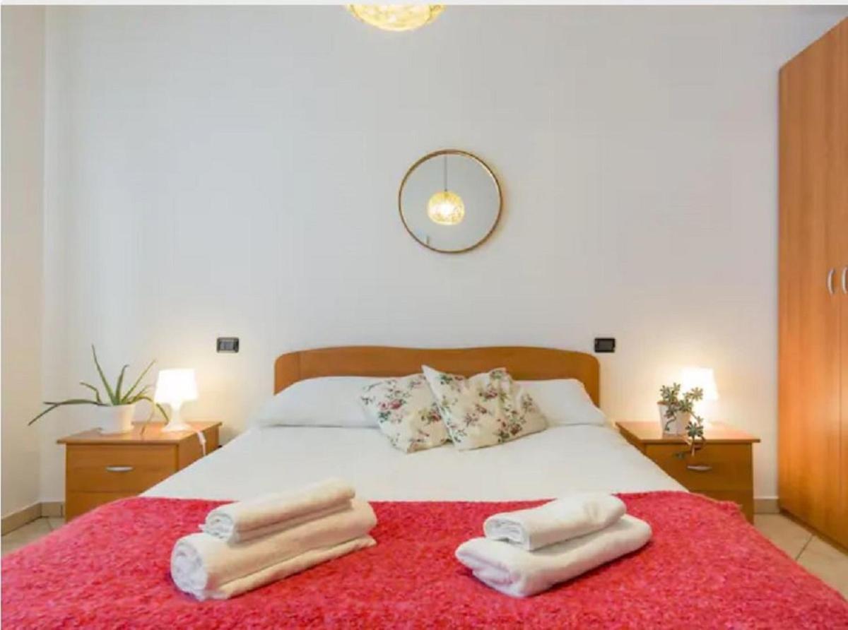 Casa Ulivi Bianco Apartment Rivoltella del Garda Luaran gambar